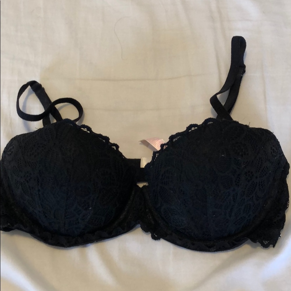Victoria’s Secret Pink wired push-up bra